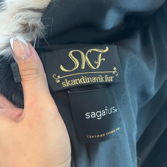 COPY - Skandinavik Fur Black Mink fur coat with Lynx Hood - Picture 4 of 4